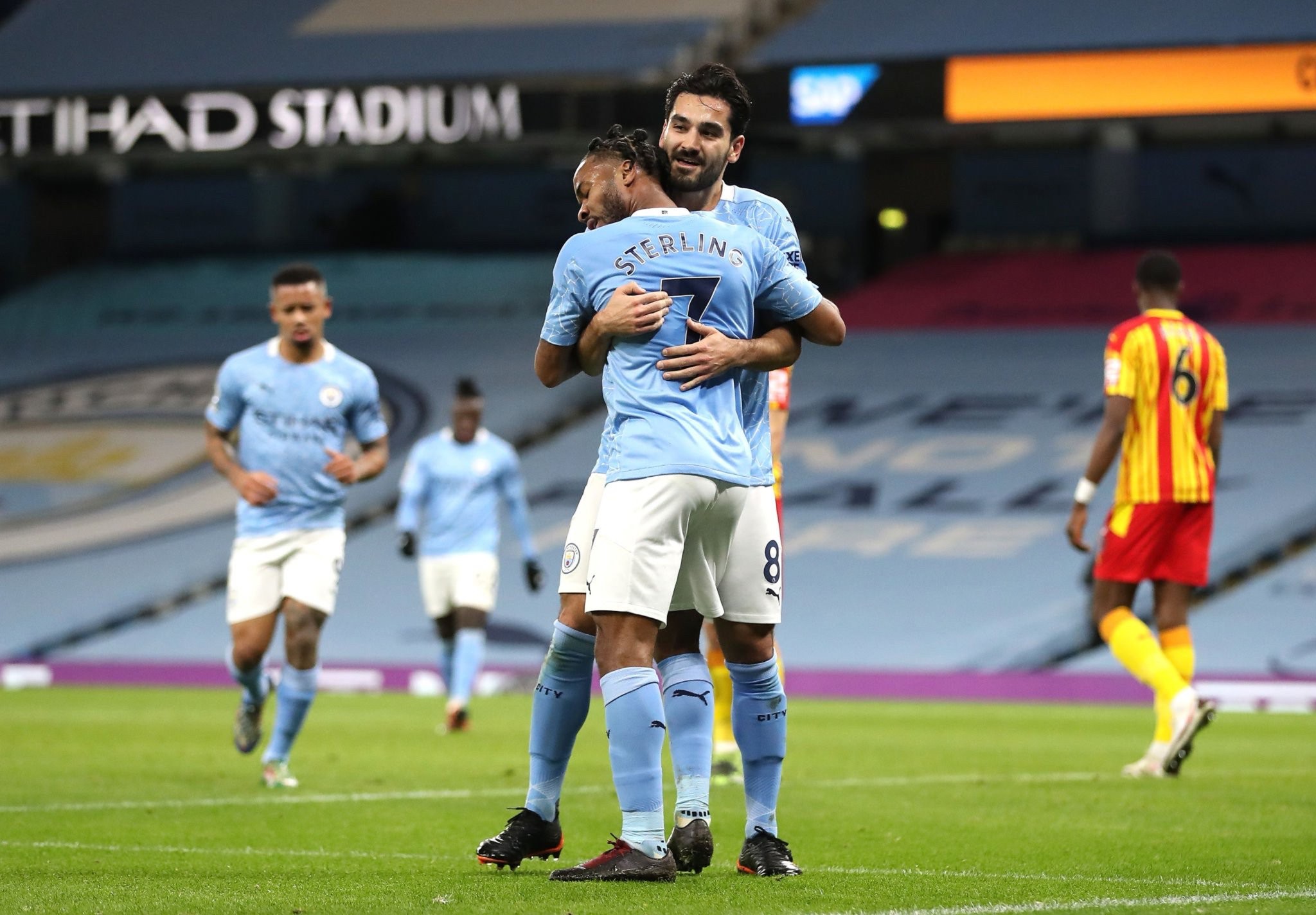 他在过去几 他在过去几